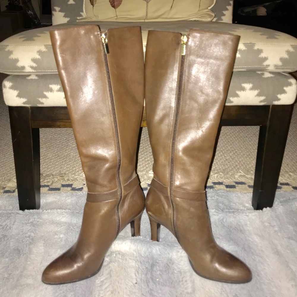 BANANA REPUBLIC BOOTS